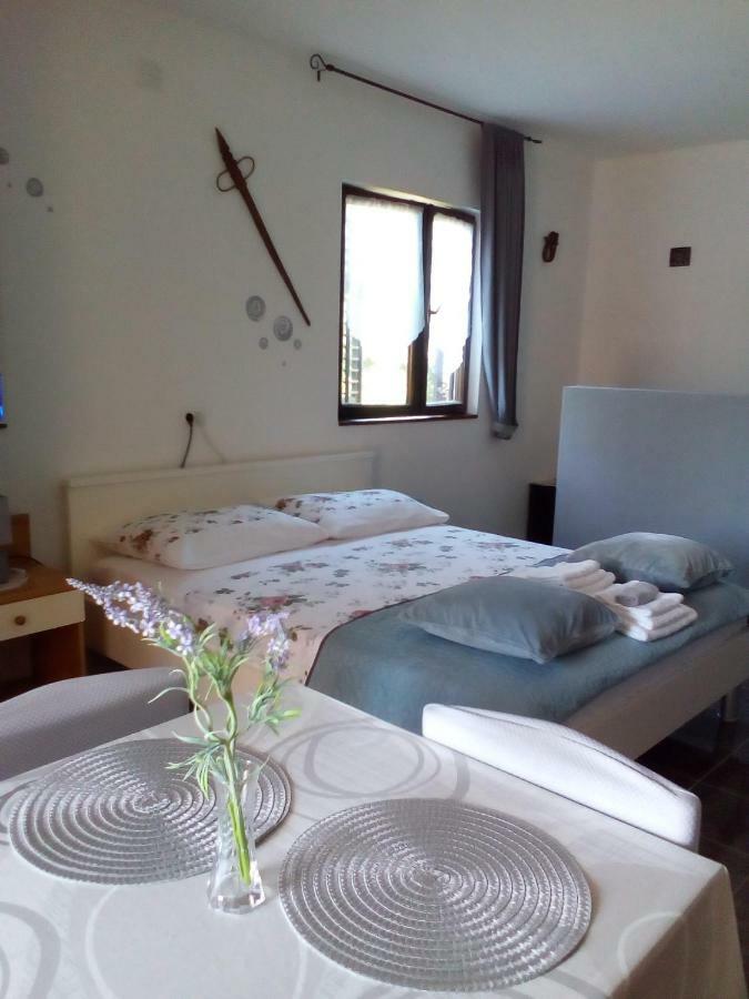 Apartamento Ella Pula Exterior foto